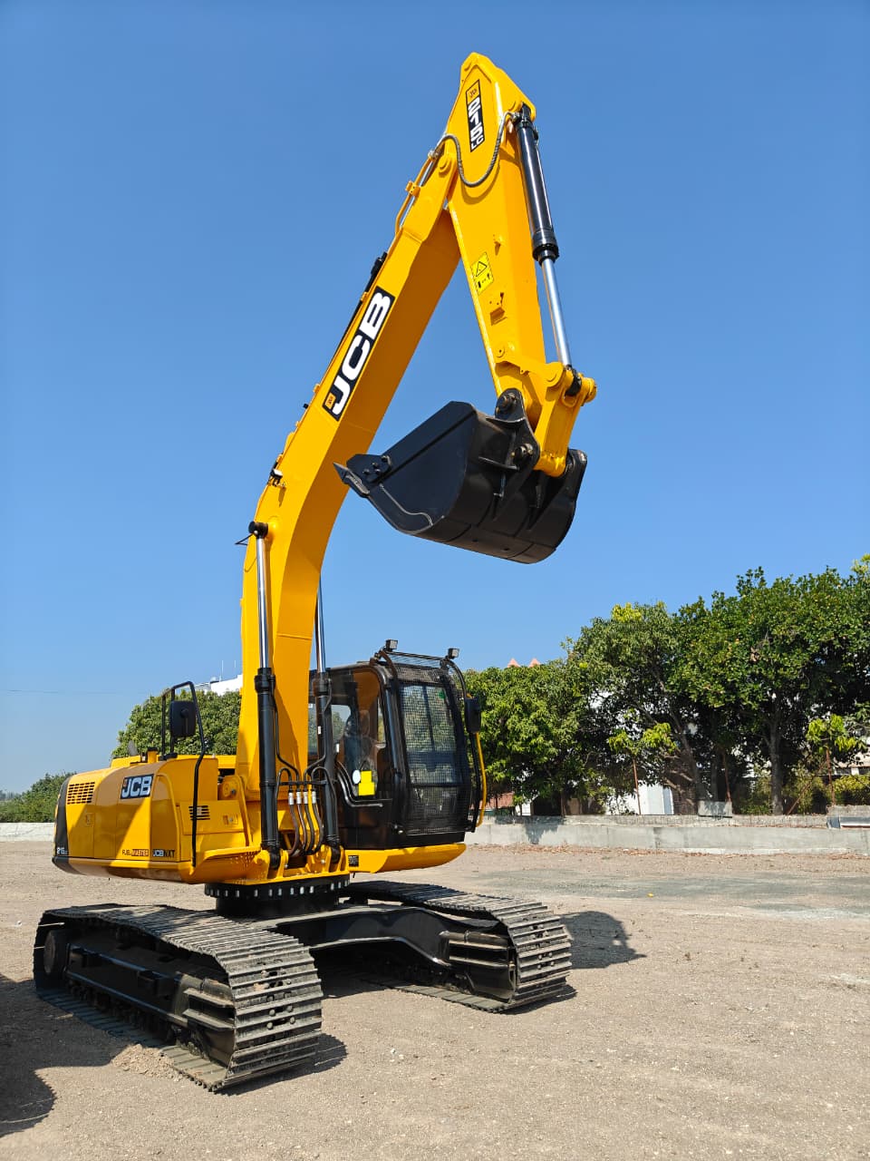 Brand new JCB JS215