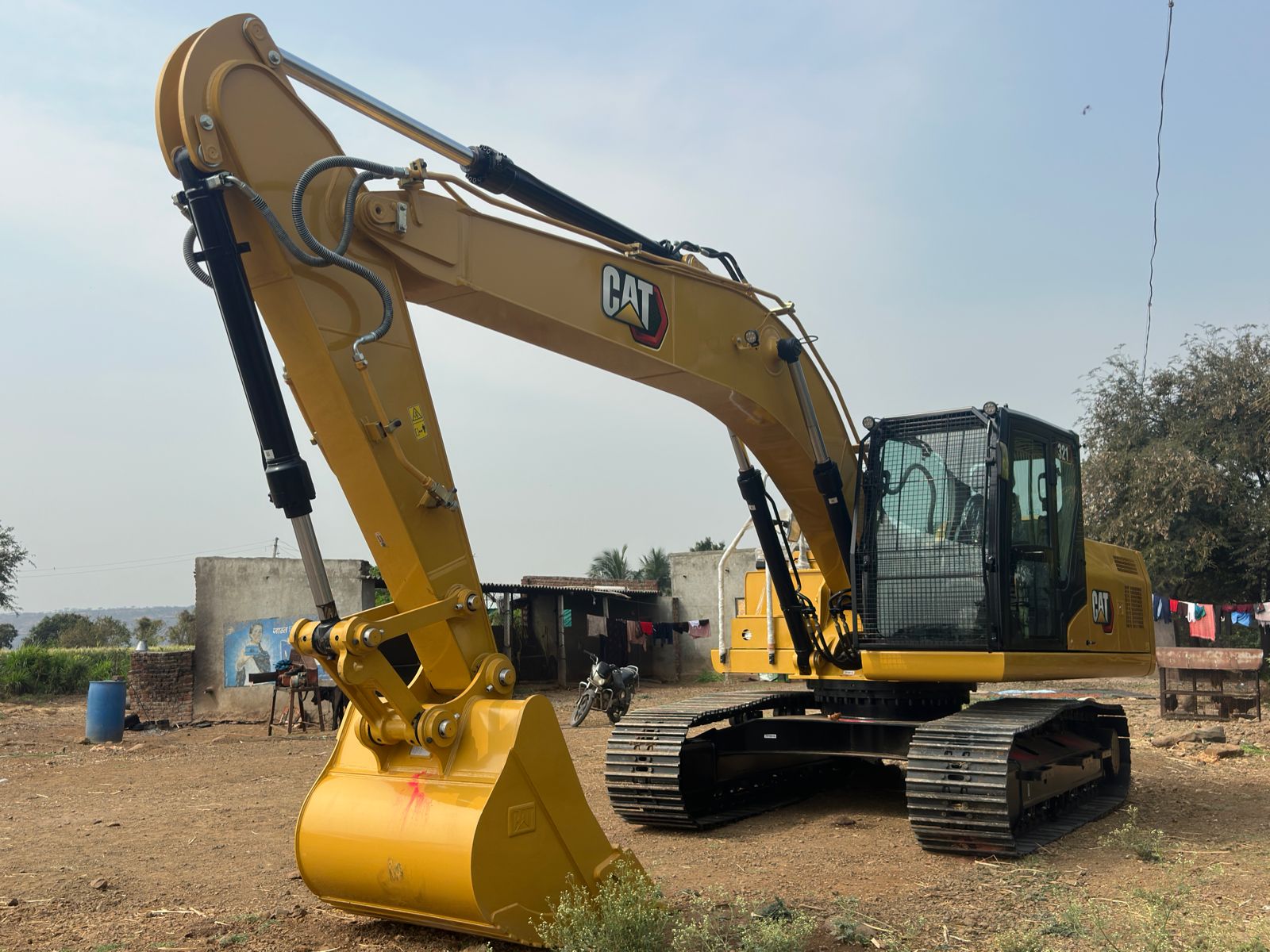Brand new Caterpillar 321