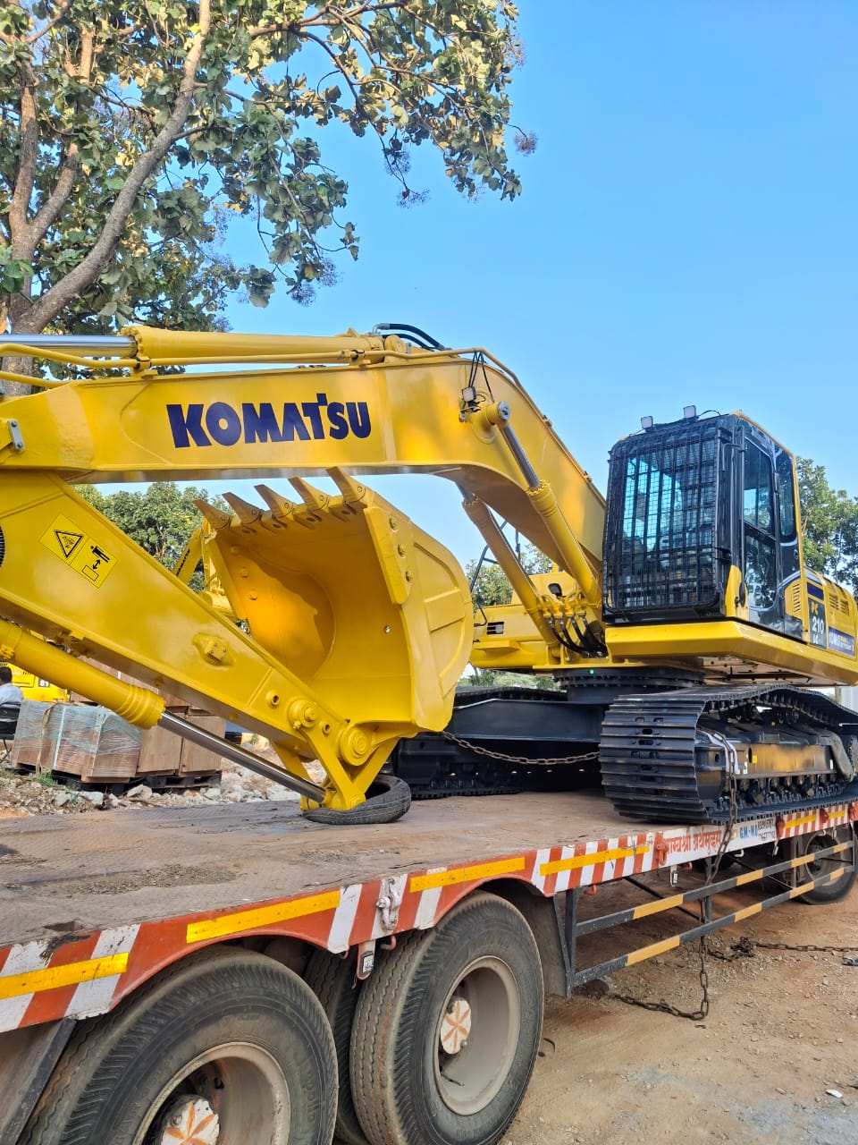 Brand new Komatsu PC210